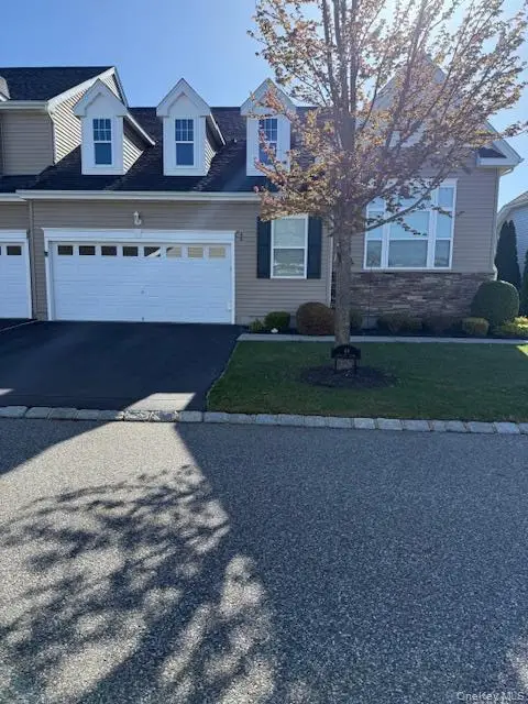 48 Augusta Drive, Medford, NY 11763 - #3