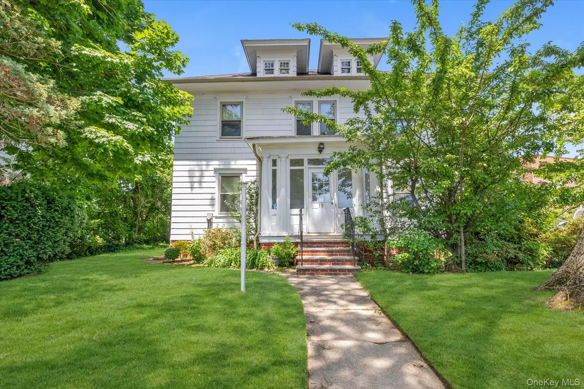 15 Wilson Lane, Rockville Centre, NY 11570 - #1