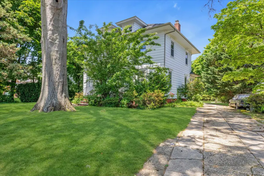 15 Wilson Lane, Rockville Centre, NY 11570 - #3