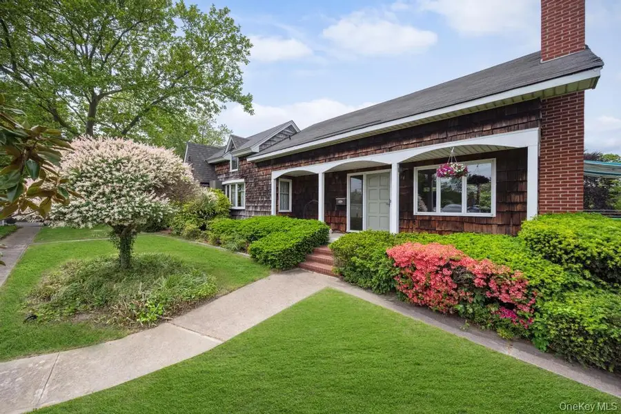 9 Lakeland Avenue, Patchogue, NY 11772 - #3