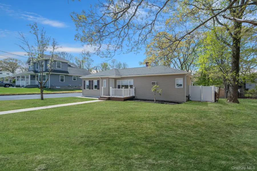 94 Rosemary Lane, Centereach, NY 11720 - #2