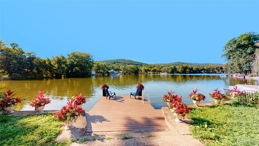 37 Lakeshore Drive, Oakland, NJ 07436 - #3