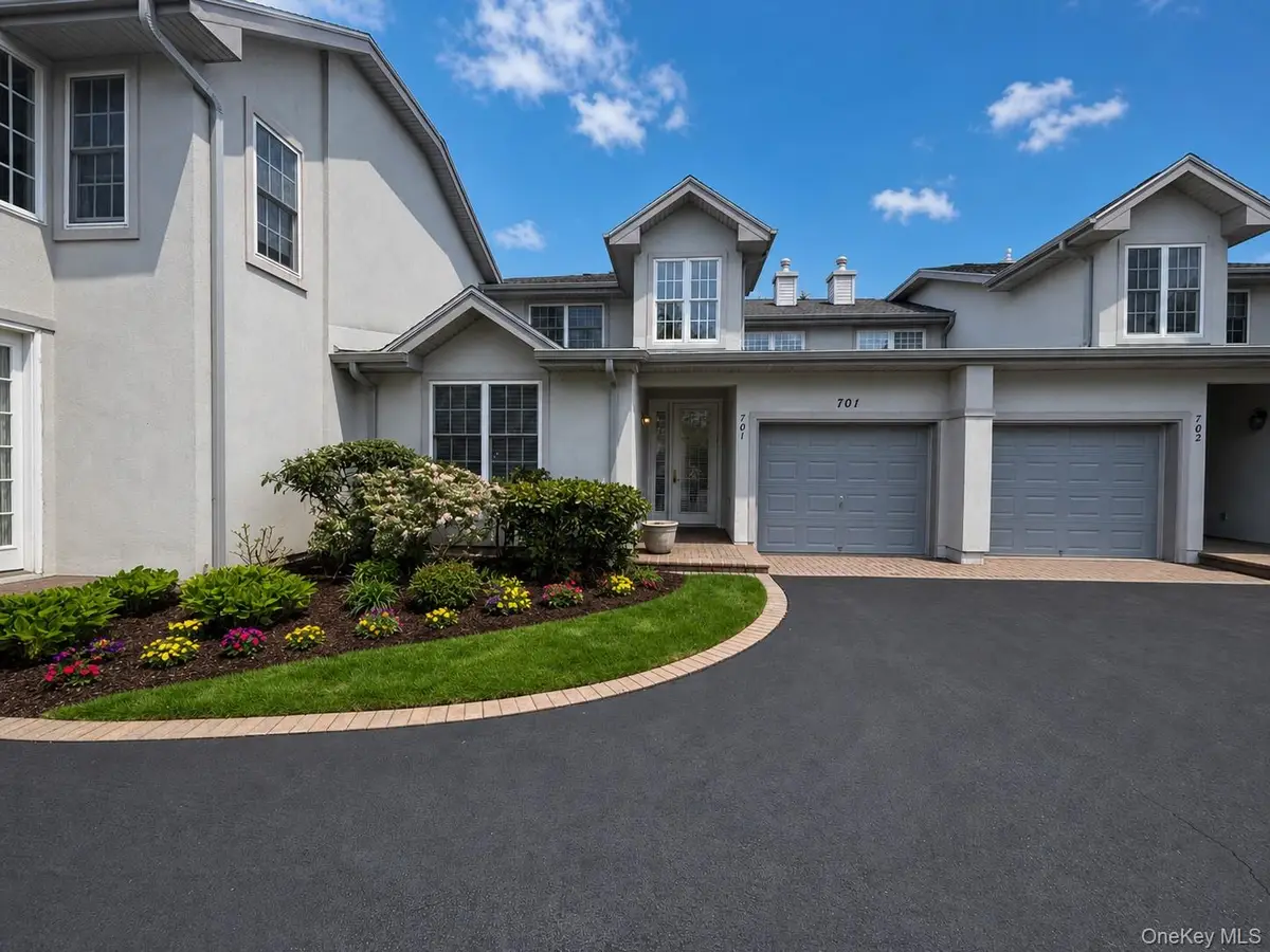 701 Balfour Place, Melville, NY 11747 - #1