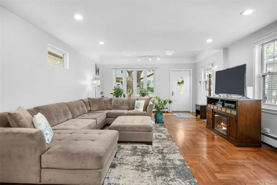 2839 Wellman Avenue, Bronx, NY 10461 - #3