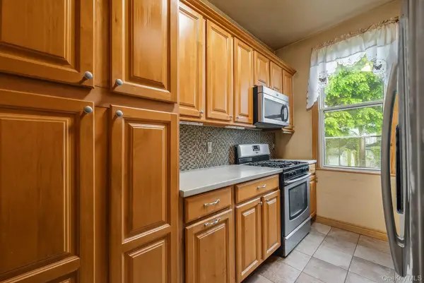 3424 34th Street, Astoria, NY 11106