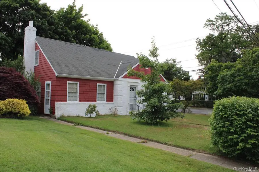 361 Walton Street, West Hempstead, NY 11552 - #2