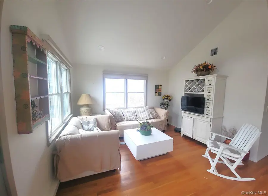 33 Broadway, Bay Shore, NY 11706 - #3