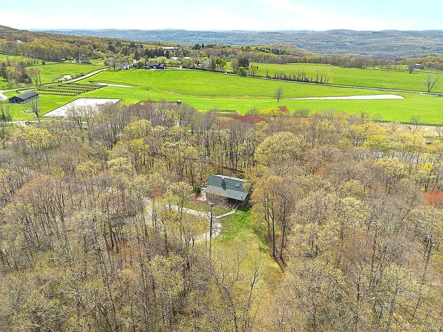 117 S Quaker Hill Road, Pawling, NY 12564 - #2