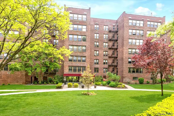 18-75 Corporal Kennedy Street #2K, Bayside, NY 11360