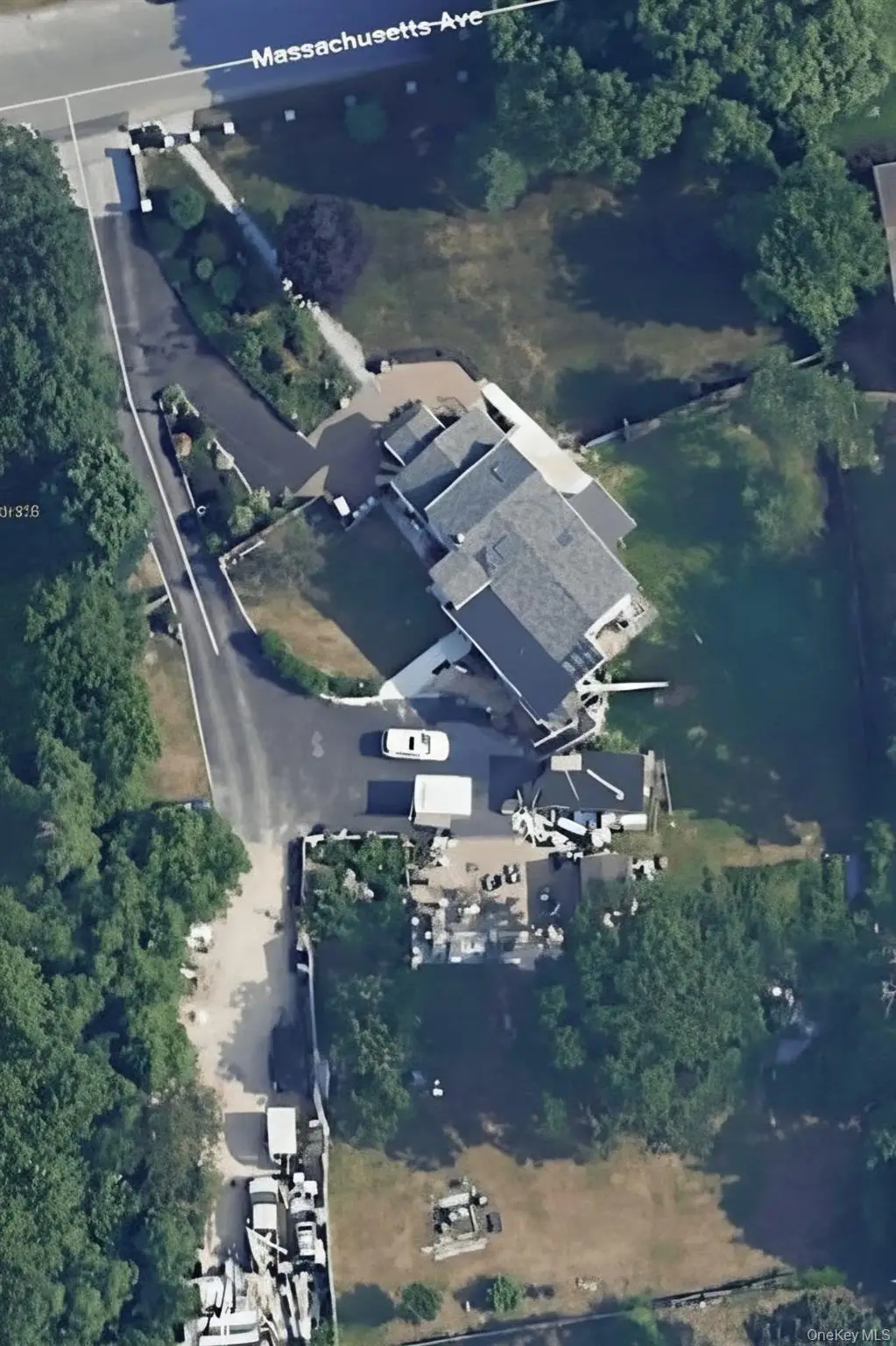 70 Massachusetts Avenue, Bay Shore, NY 11706 - #1