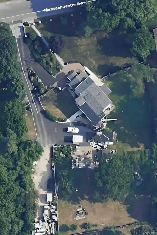 70 Massachusetts Avenue, Bay Shore, NY 11706