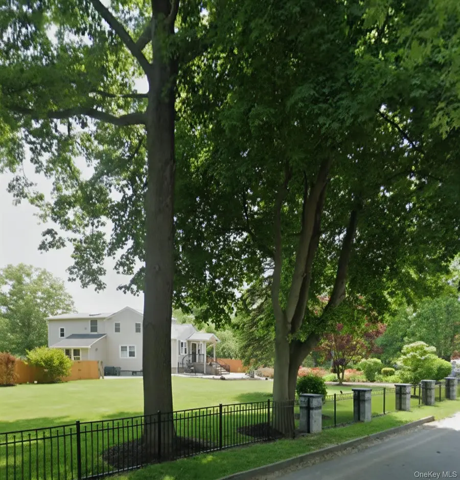 70 Massachusetts Avenue, Bay Shore, NY 11706 - #2