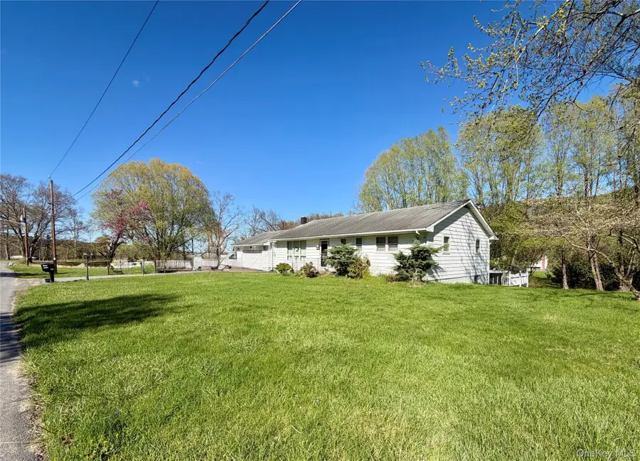 24 Cherry Lane, Ellenville, NY 12428 - #3