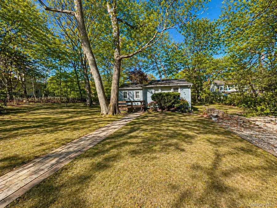 35 Rockaway Drive, Sound Beach, NY 11789 - #2