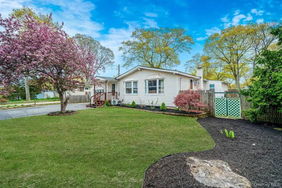 78 Division Street, Holtsville, NY 11742 - #3