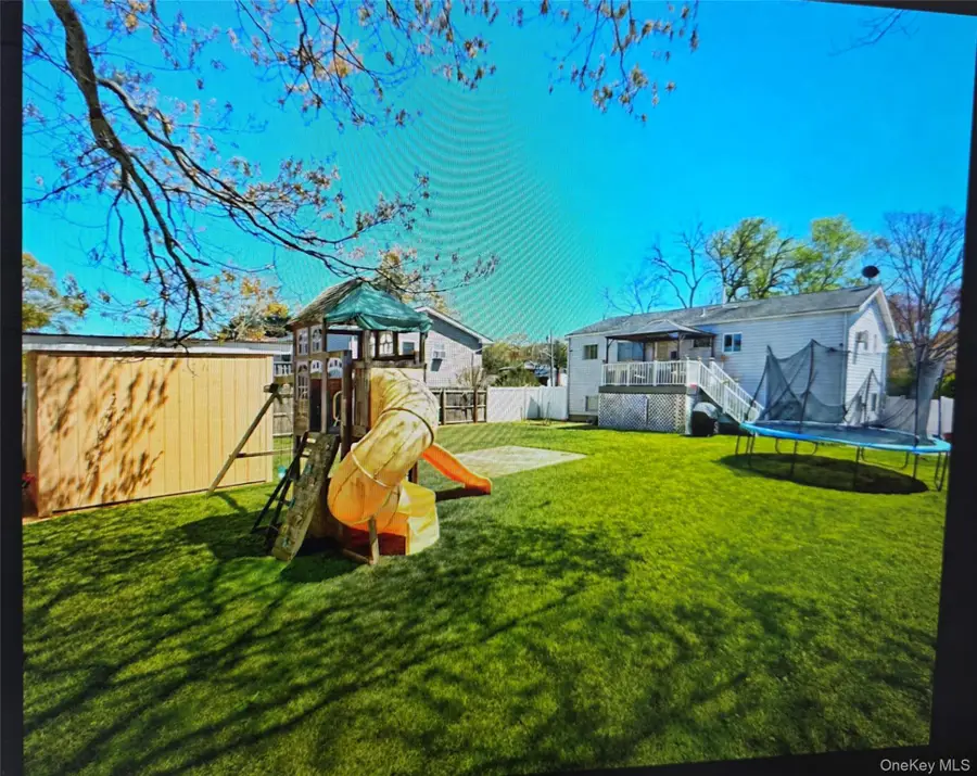 367 Erlanger Boulevard, North Babylon, NY 11703 - #2