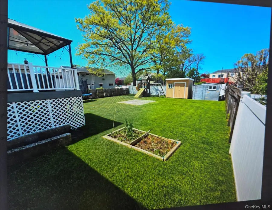 367 Erlanger Boulevard, North Babylon, NY 11703 - #3