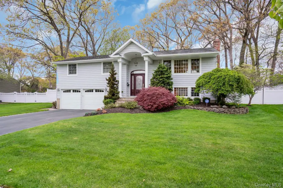 22 Abbey Drive, Commack, NY 11725 - #3