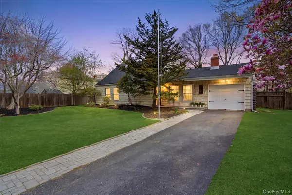 1055 Sipp Avenue, Medford, NY 11763