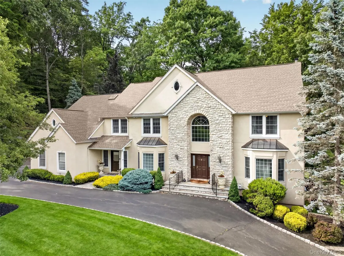 2 Running Brook Lane, New City, NY 10956 - #1