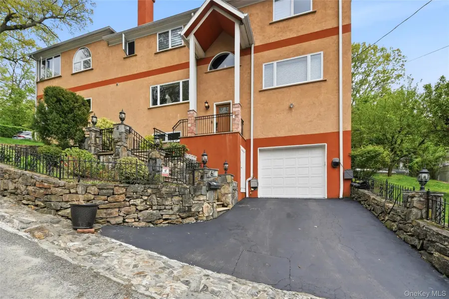 6 Inwood Place, New Rochelle, NY 10801 - #2