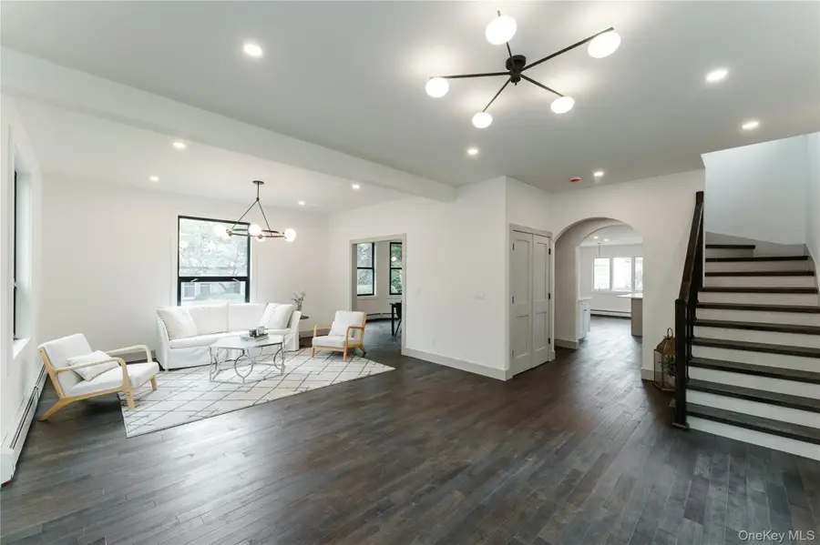 21 Mackey Avenue, Port Washington, NY 11050 - #3