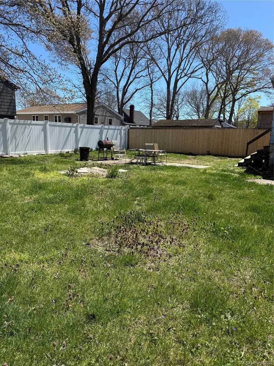 11 George Drive, Mastic, NY 11950 - #2