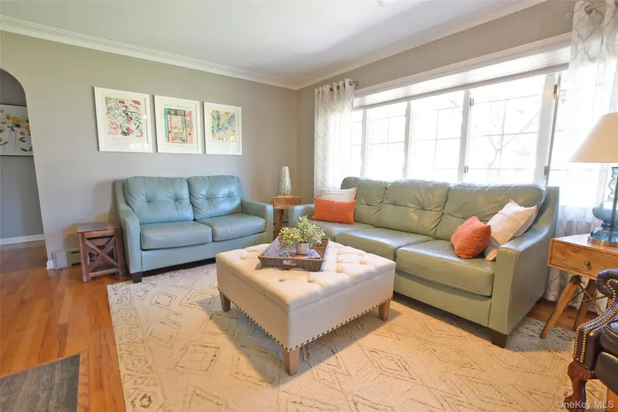 20 Conway Street, Ronkonkoma, NY 11779 - #2