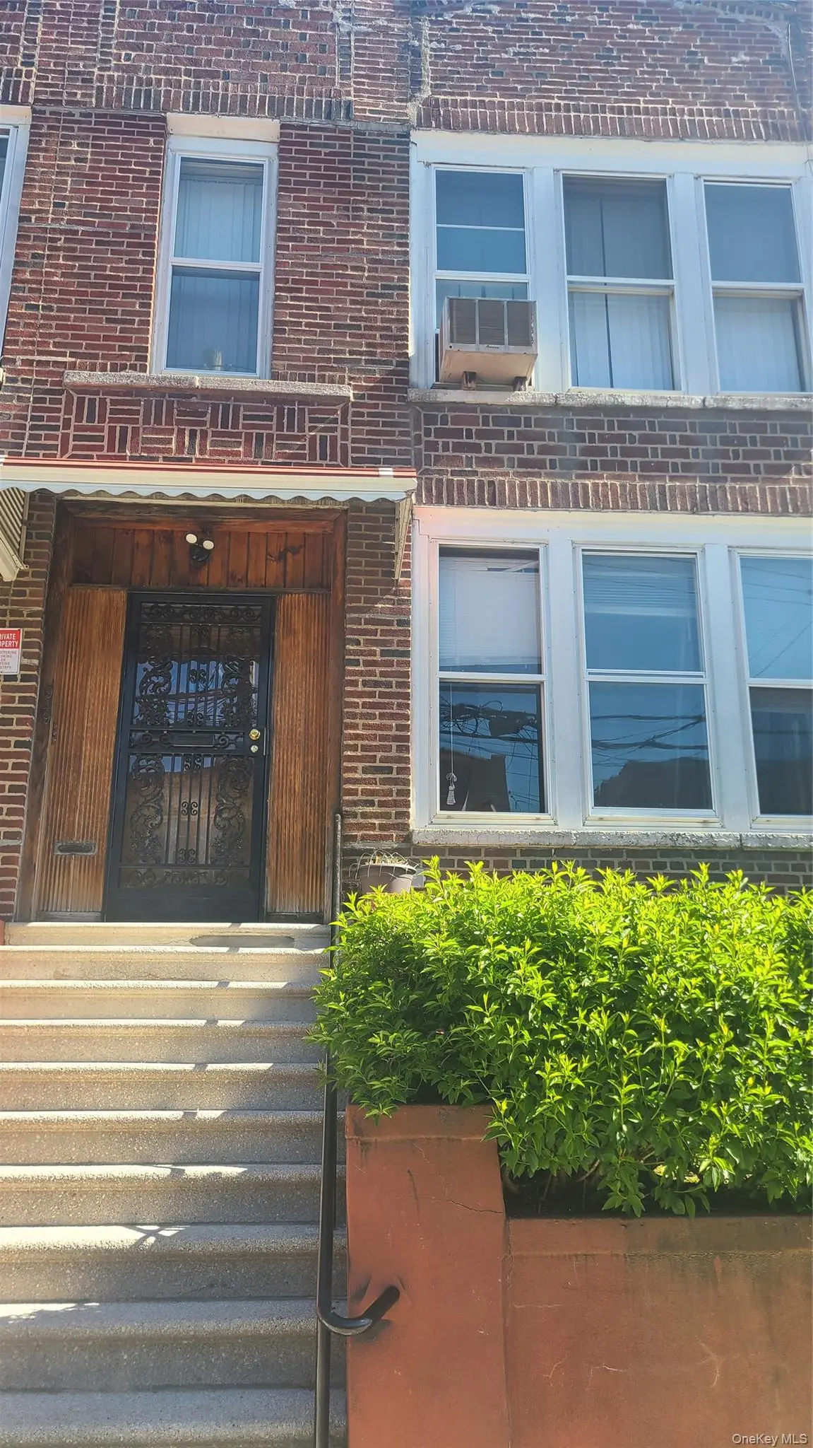 949 E 223rd Street, Bronx, NY 10466 - #1