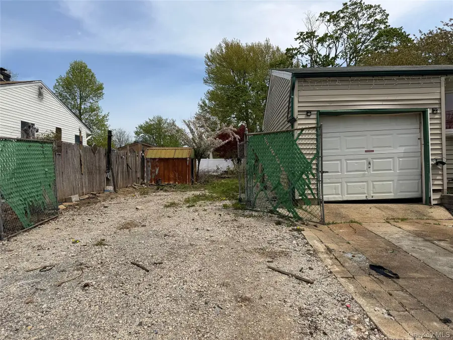 Address Withheld By Seller, Bay Shore, NY 11706 - #3
