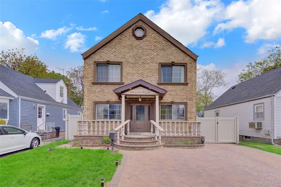 7631 264th Street, Glen Oaks, NY 11004 - #2