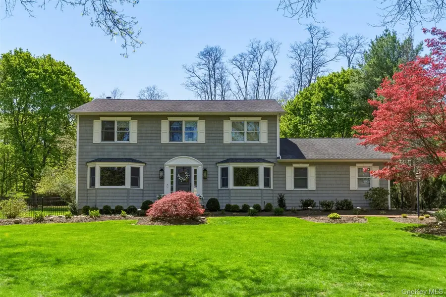 25 Makanna Drive, Huntington, NY 11743 - #2