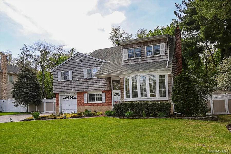 26 Daniel Drive, Glen Cove, NY 11542 - #3