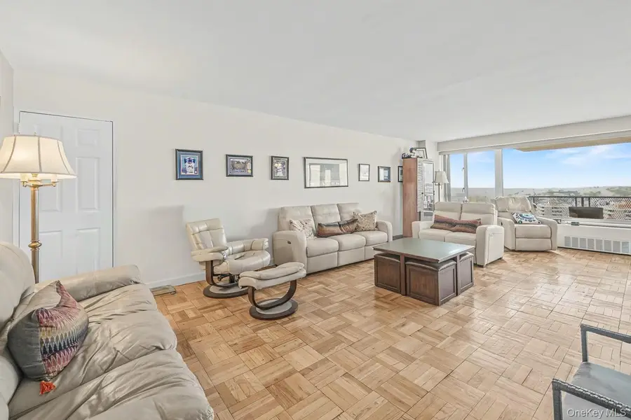 166-25 Powells Cove Blvd #15G, Beechhurst, NY 11357 - #3