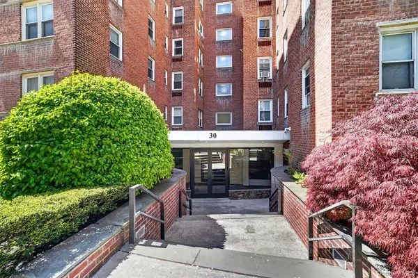 30 E Hartsdale Avenue #2A, Hartsdale, NY 10530