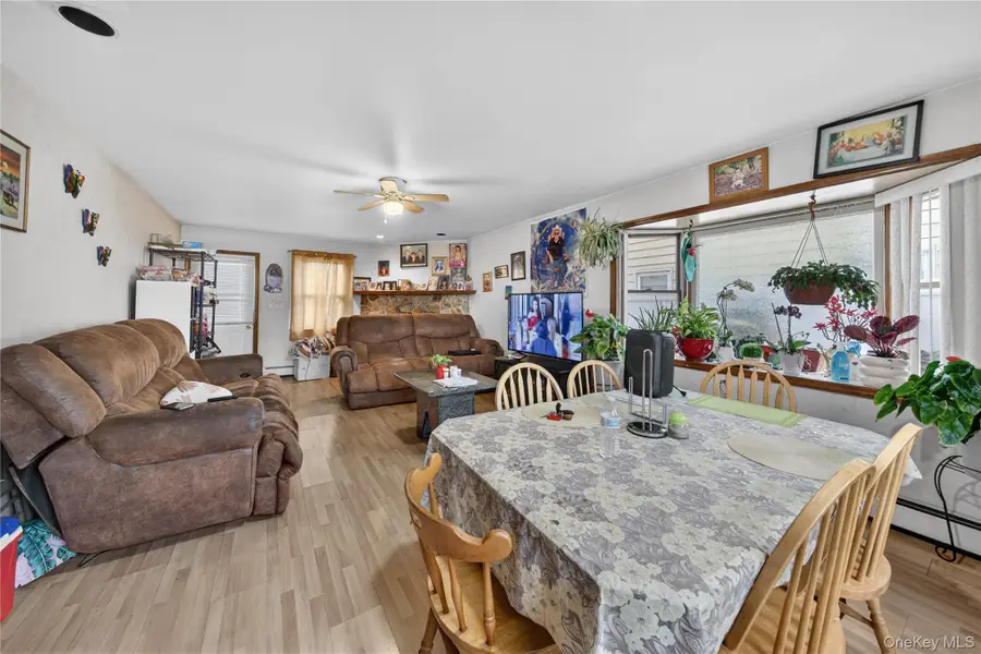 682 Lowell Street, Westbury, NY 11590 - #3