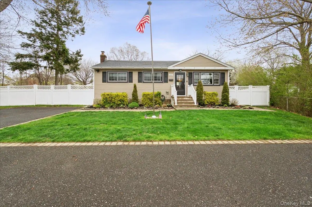 347 Lakeland Avenue, Sayville, NY 11782 - #1