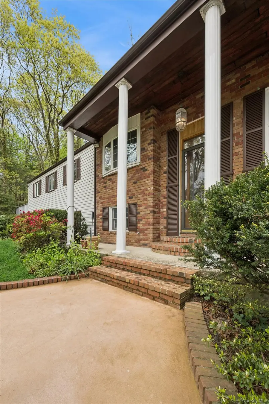 23 Colonial Drive, Smithtown, NY 11787 - #3