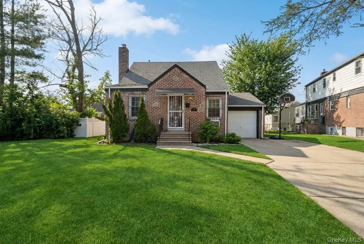 20 Virginia Avenue, Elmont, NY 11003 - #1