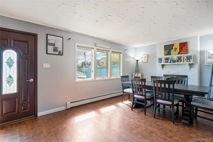 14 Greenway Circle N, Syosset, NY 11791 - #3