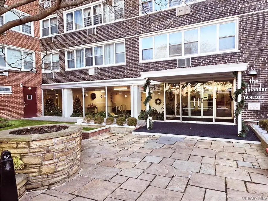 164-20 Highland Avenue #5R, Jamaica, NY 11432 - #2