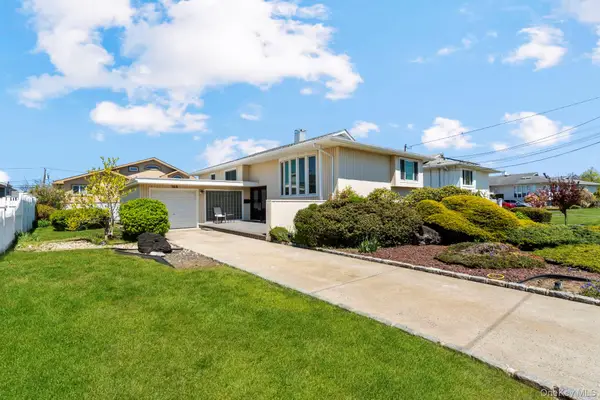 148 Harris Drive, Oceanside, NY 11572