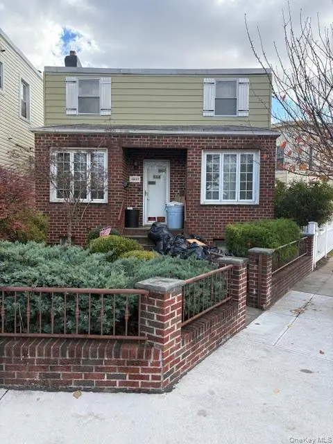 6602 Hull Avenue, Maspeth, NY 11378