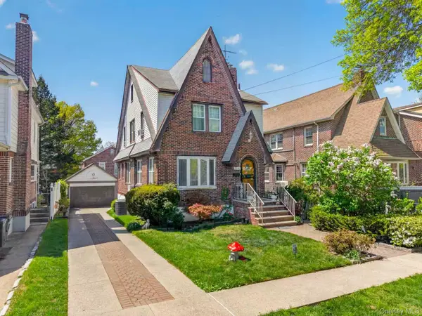 2946 169th Street, Flushing, NY 11358