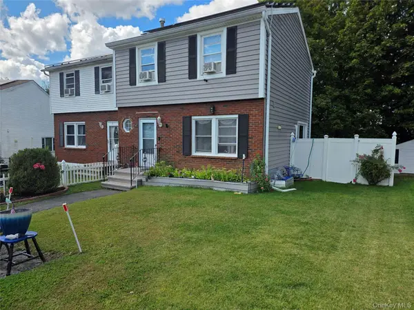 17 Harbor Hill Court, Beacon, NY 12508