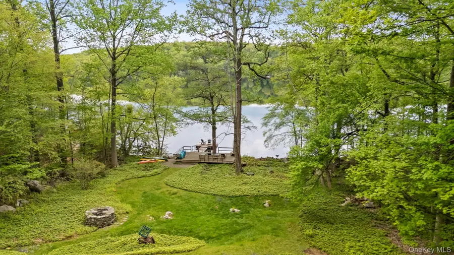 1085 Barrett Circle W, Carmel, NY 10512 - #2