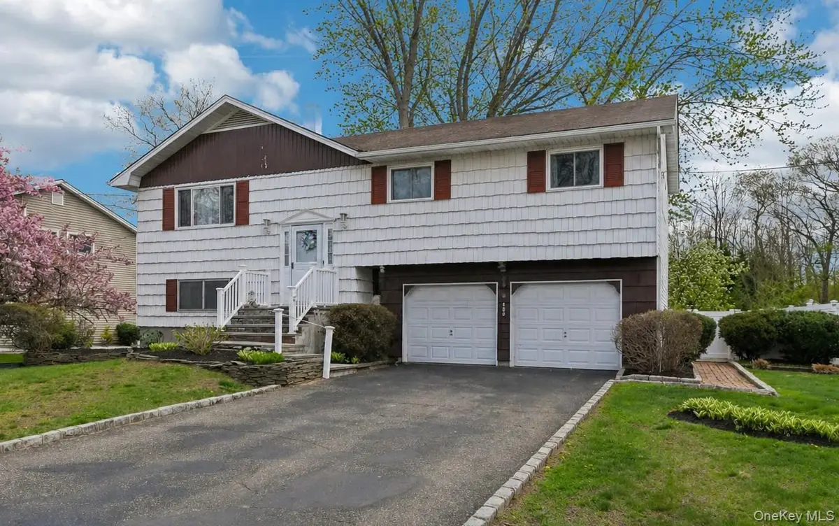 6 Lordly Court, Kings Park, NY 11754 - #1