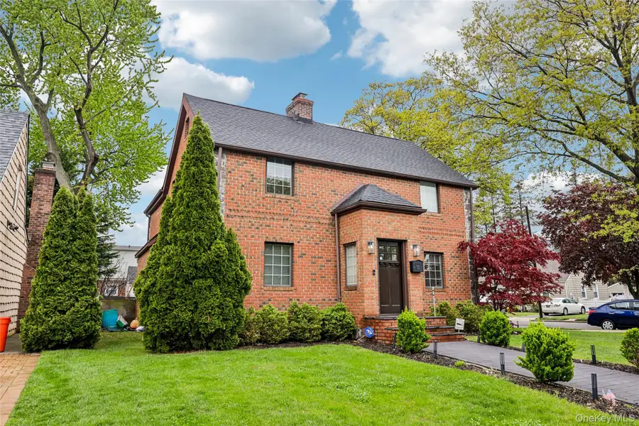57 Berkley Road, Mineola, NY 11501 - #2