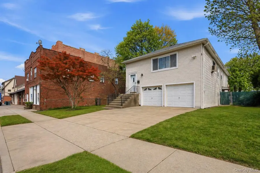 335 Winthrop Street, Westbury, NY 11590 - #2