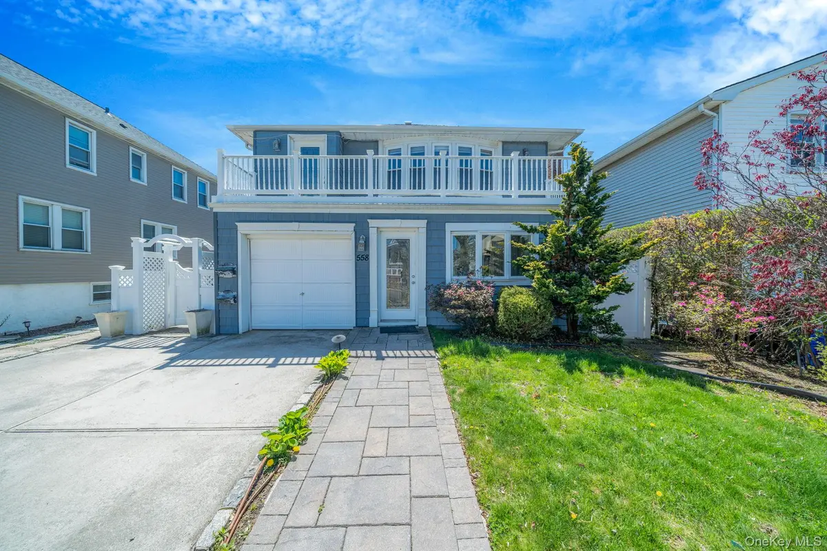 558 E Walnut Street, Long Beach, NY 11561 - #1